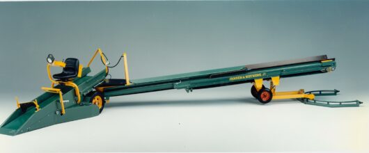 T60L opschepmachine met telescopische band voor aardappelen