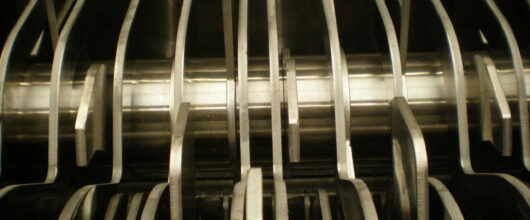 Kluitenbreker breekt klonten in bulkproducten zodat vrijstroming hersteld wordt