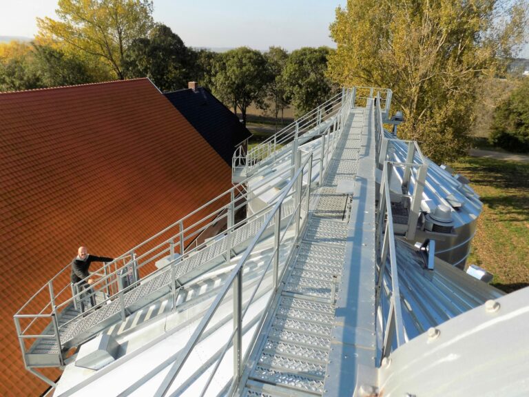 Outdoor silo for grain is logical investment