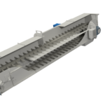 Kettingtransporteur van Jansen&Heuning in industriële opstelling met gesloten trog