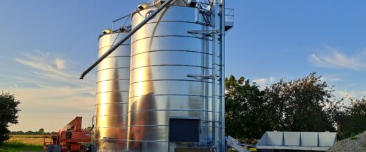Outdoor silos